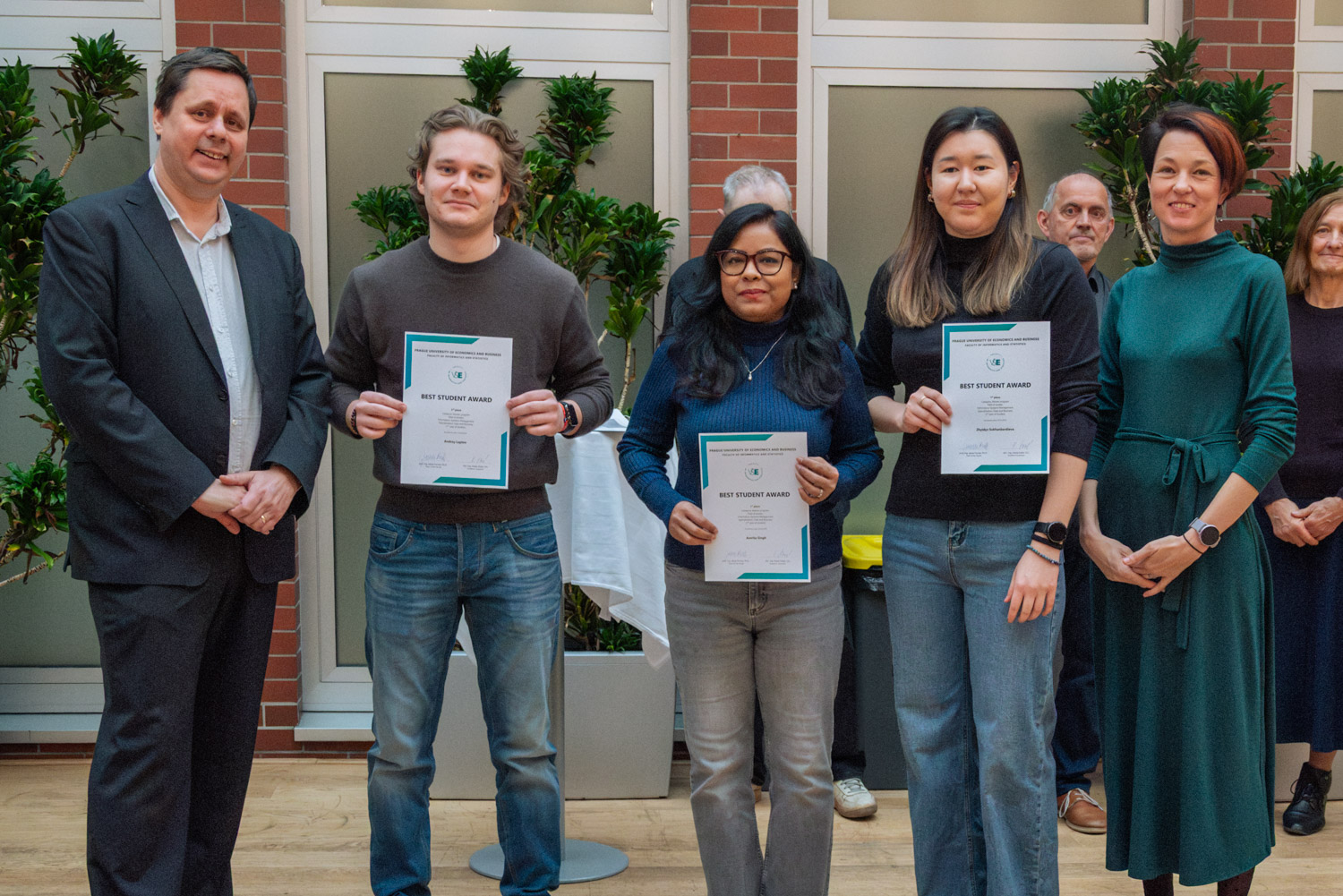 🎓 Best Student Ranking at FIS!
Last Wednesday, we celebrated excellence at the Best Student Ranking Ceremony. 🏆
The top three students from the English-taught Master’s programs in Information Systems Management (both specializations: Management of Business Informatics and Data & Business) and from the Master’s program Economic Data Analysis (specialization: Data Analysis and Modelling) were honored🏆🥇.
This event takes place annually, and the faculty always recognizes the top three students from study specializations:
👉Master’s students after their first year of studies
👉Bachelor’s students in two categories: after the second year and after the third year of studies
Congratulations to all the awardees for their outstanding achievements! 👏✨
#FIS #BestStudentRanking #AcademicExcellence #StudentSuccess #fismasters @fis_vse @vseinternationalstudents