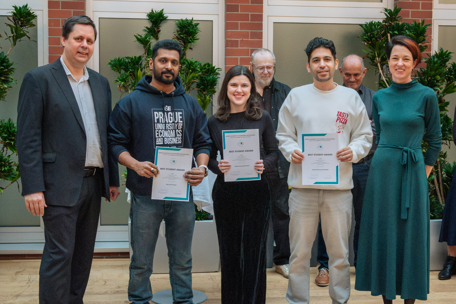 🎓 Best Student Ranking at FIS!
Last Wednesday, we celebrated excellence at the Best Student Ranking Ceremony. 🏆
The top three students from the English-taught Master’s programs in Information Systems Management (both specializations: Management of Business Informatics and Data & Business) and from the Master’s program Economic Data Analysis (specialization: Data Analysis and Modelling) were honored🏆🥇.
This event takes place annually, and the faculty always recognizes the top three students from study specializations:
👉Master’s students after their first year of studies
👉Bachelor’s students in two categories: after the second year and after the third year of studies
Congratulations to all the awardees for their outstanding achievements! 👏✨
#FIS #BestStudentRanking #AcademicExcellence #StudentSuccess #fismasters @fis_vse @vseinternationalstudents