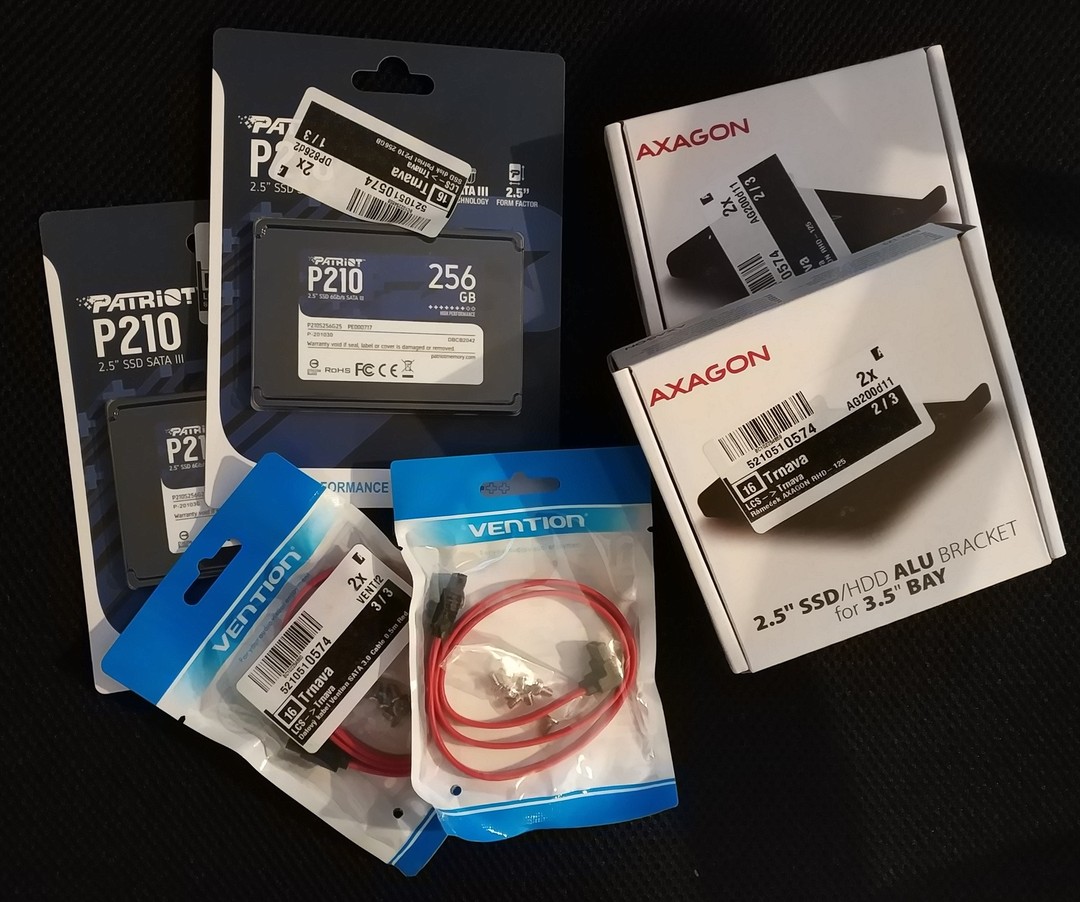 ❌ - DESKTOP PC po 4 rokoch používania ako slimák
⚙️ UPGRADE / Výmena SSD disku na technológií SATA 1 a porovnanie rýchlostí platničkový disk HDD vs. SSD disk
✔️- SSD DISK - keďže doska má SATA 3, využívame plnú rýchlosť disku !
✔️- Vložený AXAGON kovový rámček pre 1x 2.5 "HDD / SSD do 3.5" pozície na uchytenie 2.5" SSD
✔️- Upgrade a doplnenie + 8GB DDR3 RAM
✔️- Keďže zdroj nemá zvyšnú SATA redukciu, vyriešené cez ROLINE napájací FDD 5,25" - 2x SATA
✔️- Preinštalovanie WINDOWS 10 + obnova dát
16GB RAM + SSD - rýchlosť, svižnosť ✅
Kontaktujte nás ➡ https://pc-servis.sk/kontakt/ 📲 +421 944 744 745 ,🖥 info@pc-servis.sk
#SSD #UPGRADESSD #SSDvsHDD #PCSERVIS #ZRYCHLENIEPC #UPGRADERAM