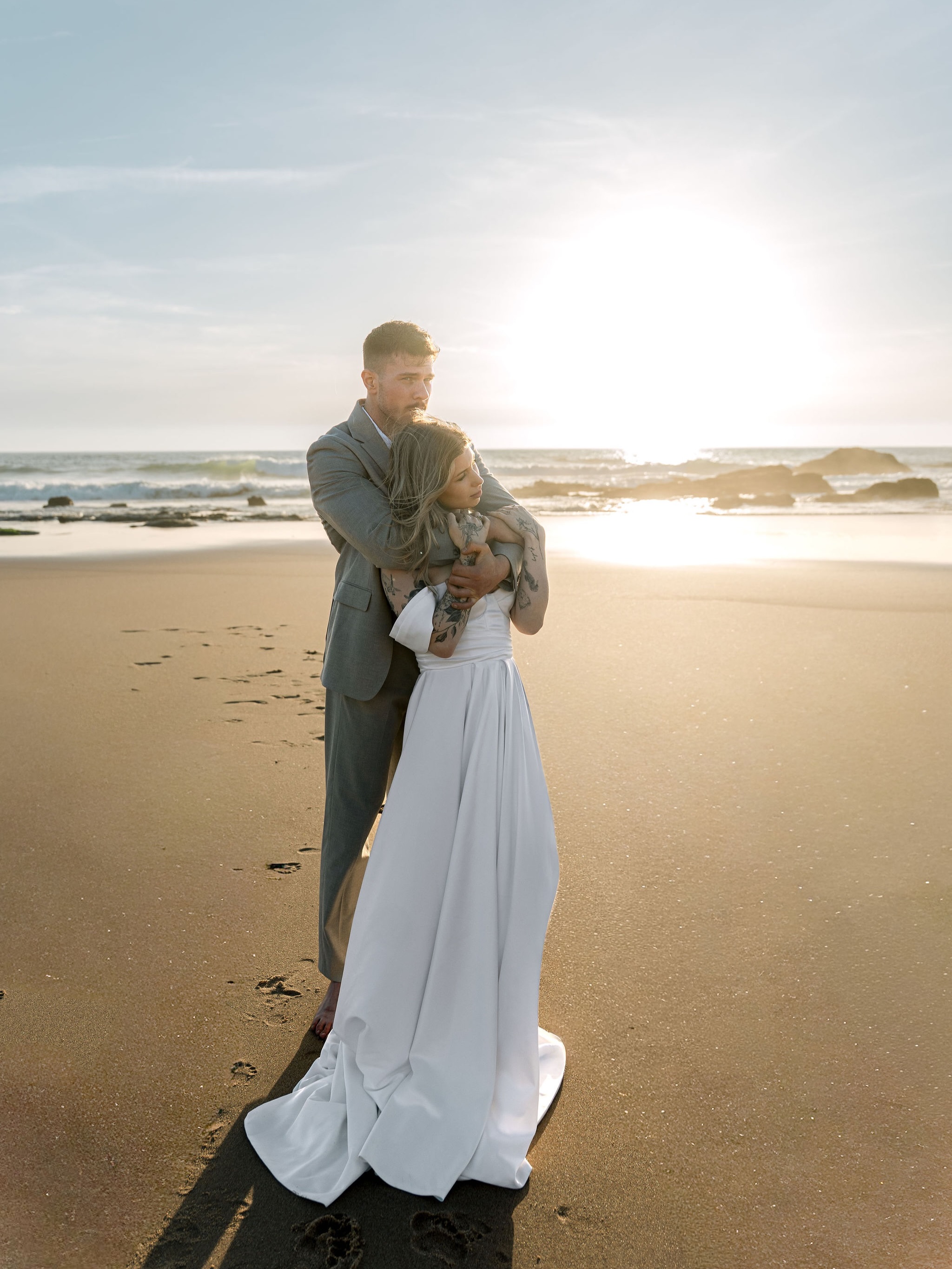 Beki & Viktor 🌊 Lisbon, Portugal Natural Sentiments Workshop Photographer @doralethienphotography Organised by @naturalsentiments_education Couple @be…