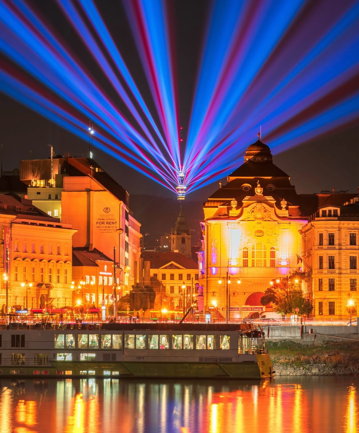 White night 2026 in Bratislava, Slovakia
Captured by @daniel_ejpriou
#bratislava #slovakia #slovensko #bielanoc #whitenight